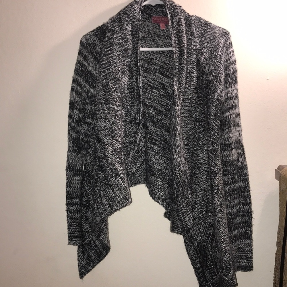 Knitted cardigan